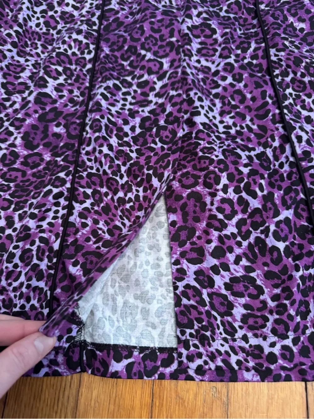 Voodoo Vixen Purple Leopard Print Wiggle Dress - Picture 4 of 9
